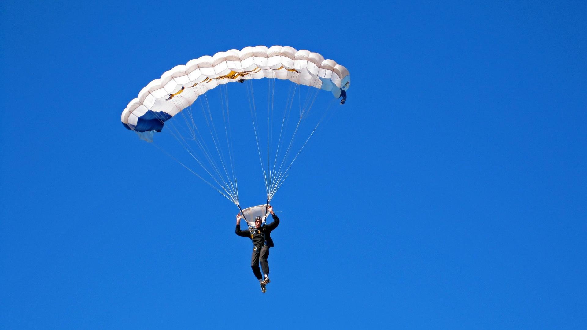 九游游戏中心-巴西马术协会与科技公司合作，开发虚拟现实训练平台，提升骑手技能。